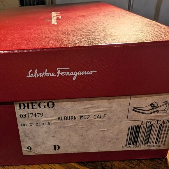 Salvatore Ferragamo Black Leather Men Loafers main image 9